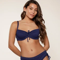7710A Beugel Bikini top